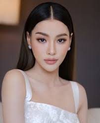 Tess Lam (surfbabetess)