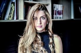 Change how you wear your hair every day: 20 Easy Tricks To Strengthen Hair Roots