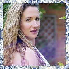 Anna Sideris's Instagram, Twitter & Facebook