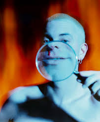 The story behind the unpublished Eminem's photo from “The Slim Shady LP”  album cover photo shoot