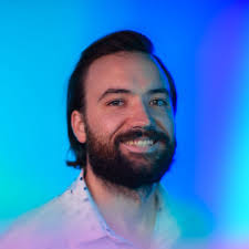 Andrew Luce's Instagram, Twitter & Facebook