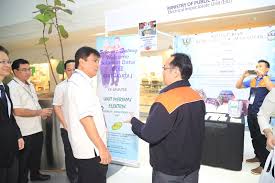 Dubs stands for dewan usahawan bumiputera sarawak (malay: Sarawak Energy Holds Bumiputera Contractors Outreach Sarawak Energy