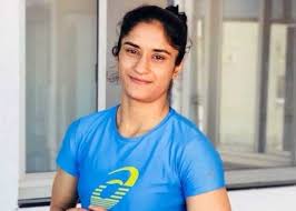 However, the wrestler has stretchered off the arena in tears and had to return to india in a wheelchair. Vinesh Phogat Tests Positive For Covid 19 Says I Am Fine Yespunjab Com