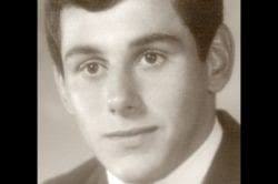 Couple Celebrates 50th Anniversary