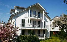 Das haus südstrand hat insgesamt 9 wohneinheiten und liegt in einer ruhigen lage. Haus Sudstrand In Gohren Auf Der Insel Rugen