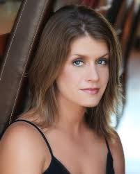 Jeni Bond's Instagram, Twitter & Facebook