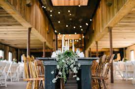 The White Barn South Farms Morris Ct Photo L Amour Fou White Barn Wedding Events Table Seating