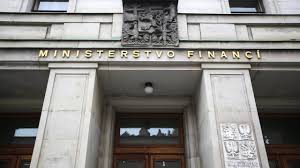 Ministerstvo financí má prominentního zaměstnance tiskového odboru. Ministerstvo Financi Znovu Prodalo Dluhopisy V Eurech Se Zapornym Vynosem Ziskalo Tak Celkem Miliardu Eur Hospodarske Noviny Ihned Cz
