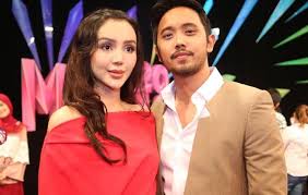 Nadiyah shahab 'confront' dengan ayda jebat. Ben Ali Nadiyah Shahab Diiktiraf Individu Paling Berjaya Di Malaysia