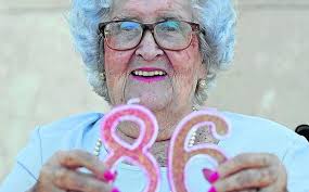 Toda una vejez por delante