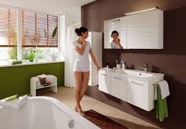 Farbe und breite machen die kunst der fuge aus. Feuchtigkeit Frische Luft Furs Badezimmer Bauemotion De