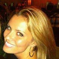 Bettina Bell's Instagram, Twitter & Facebook