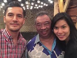 Getstephen.com stephen young, realtor and sales representative of the home savvy team of keller williams energy, real estate brokerage. Aliff Syukri Terlajak Laris Selfie Of The Day Bertuah Sungguh Saya Kerana Bukannya Senang Untuk Selfie Dengan Tengku Muda Dan Isteri Ampun Tuanku Facebook