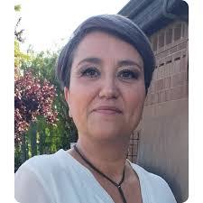 Laura Chiappetta's Instagram, Twitter & Facebook