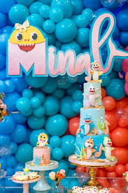 Cake Table From A Baby Shark Birthday Party On Kara S Party Ideas Karaspartyideas Com 5 Fiesta De Tiburon Cumpleanos Primer Cumpleanos