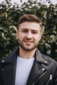 Hi Everyone! I am looking for some new models (male and female) for  upcoming paid projects (1-2 hour shoots). The projects I work