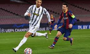 أوقعت قرعة دور المجموعات في دوري أبطال أوروبا فرق يوفنتوس الإيطالي وبرشلونة الإسباني وباريس سان جيرمان الفرنسي ضمن مجموعات صعبة. N6l8jpe30lltgm