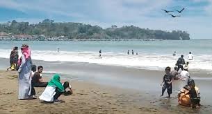 Menikmati keindahan dari pantai karapyak anda tidak butuh banyak biaya. Pantai Sidem Htm Rute Foto Ulasan Pengunjung