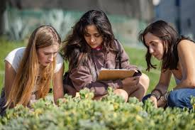 Studying the Evolution of Floral Traits at Southern California Restoration  Sites- Loyola Marymount University Newsroom