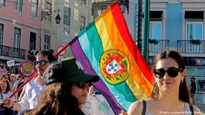 The foreigners and borders service (serviço de estrangeiros e fronteiras, sef). Portugal S Parliament Approves New Gender Identity Bill News Dw 13 07 2018