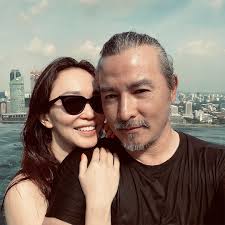 姊妹淘-  #姊妹追星趣相愛超過20年！范文芳、李銘順依舊無話不聊：每天都像新婚一樣#范文芳與#李銘順是演藝圈知名的模範夫妻，兩人還育有一名兒子ZED。這對神鵰俠侶相處超過20年不膩的秘訣，在於無話不談，范文芳說：「我們真的很會聊，從白天聊到晚上，從晚上聊到淩晨  ...