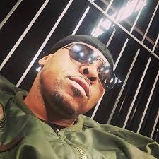 At a nature reserve in South Africa, this African yellow-billed hornbill  was found sitting motionless in an ant nest, completely covered in ants-a  rare and puzzling sight.