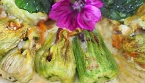 Fleur De Courgette Farcie Au Basilic 1 2 3 Degustez Fleur De Courgette Farcie Courgettes Farcies Fleurs De Courgettes