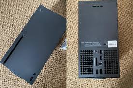 Complete with an interior in the xbox shade of green, the device is powered. Rumor Xbox Series X Prototype Hardware Images Leaked Gematsu