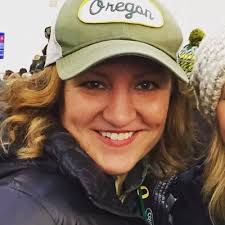 Annie Warner (@AnnabelleDubs)