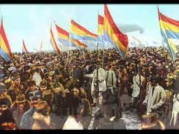 Sărbătoarea comemorează adunarea de la alba iulia și unirea provinciilor transilvania, banat, crișana, maramureș și sătmar cu regatul româniei. La Multi Ani Romania 1 Decembrie 1918 Alba Iulia Youtube