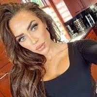 Raelynn Price's Instagram, Twitter & Facebook