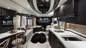 Inspiring 25 Luxury Rv Motorhome Interior Design For Summer Holiday Https Decoor Net 25 Luxury Rv Motorhome I Motorhome Interior Luxury Rv Campervan Interior
