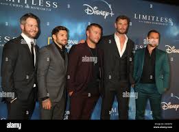 November 15, 2022, New York City, New York, USA: (L-R) BEN GRAYSON, LUKE  ZOCCHI, LUKE HEMSWORTH, CHRIS HEMSWORTH and AARON GRIST seen