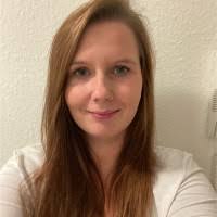 60+ perfiles de «Julia Harder»