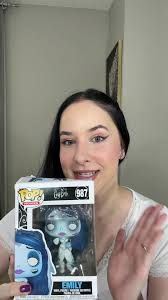 Funko da noiva cadáver 😭🦋 #corpsebride #corpsebrideemilly #noivacadaver  #emilynoivacadaver #timburton #funkopop #unboxing