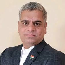 Meaghan Widenhouse has been promoted to Director of Commercial Education!