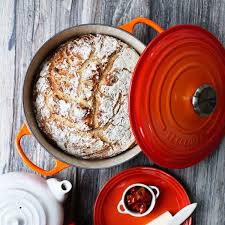 Rezept Knuspriges Bauernbrot Le Creuset Schmortopf Brot Le Creuset Brot Selber Backen Rezept