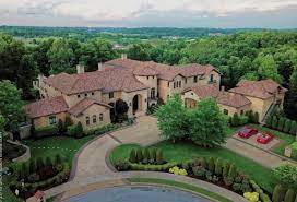 15 000 Square Foot Mansion In Fayetteville Arkansas Mansions Weekend House Mansions Luxury
