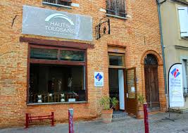 Philippe bourbon, président de l'office de tourisme intercommunal save et garonne a récemment organisé une journée «éductour»pour les bénévoles de l'association. Office De Tourisme Des Hauts Tolosans Grenade