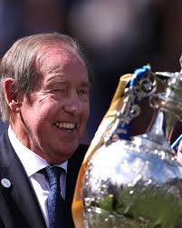 Wishing a huge happy birthday to Club Ambassador Alan 'The Birch'  Birchenall! 🎉