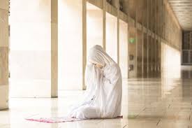 Setiap orang pasti memimpikan punya hidup yang tentram dan bahagia. Kata Kata Mutiara Islam Yang Bisa Jadi Penyejuk Hati