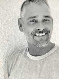 Aaron Niemi's Instagram, Twitter & Facebook