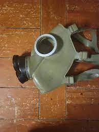 Identification of this mask? Pretty sure its a czech CM-3, but it has a  couple different features, photos of CM-3's have fabric straps, this has  rubber. Thanks! : rgasmasks
