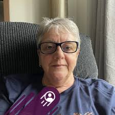 Does anyone know any cake makers that could make me a birthday cake for  28th June. TIA xx