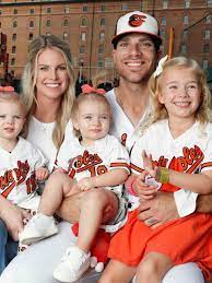 Likewise, the family became five upon the arrival of twins daughter. Orioles Player Chris Davis And His Family Donate 3m To Umd Children S Hospital Wbff