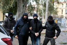 Ο δημήτρης κουφοντίνας είναι έλληνας τρομοκράτης , μέλος της 17 νοέμβρη. Poinikh Diw3h Se Baros Toy H8opoioy Nikoy Strabopodh Gia Ton Biasmo Poy Ellada Eidhseis