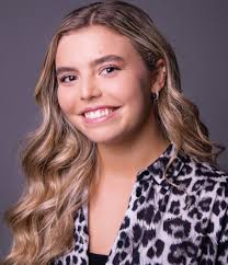 Marta Nagy's Instagram, Twitter & Facebook