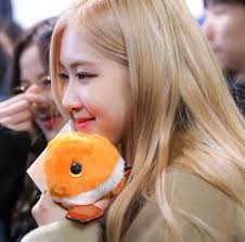 Blackpink Rose Twitter Search Twitter In 2020 Blackpink Rose Pet Fish Blackpink