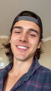 Dylan Russo Myrher (drussomyrher)