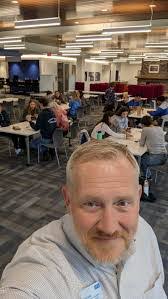 Lee Cote's Instagram, Twitter & Facebook